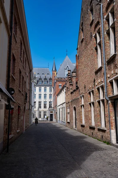 Abril 2021 Brujas Bélgica Caminando Por Las Calles Medievales Brujas — Foto de Stock