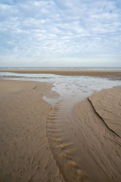 Período Viaje Bajo Playa Arena Amarilla Pequeña Ciudad Belga Haan — Foto de Stock