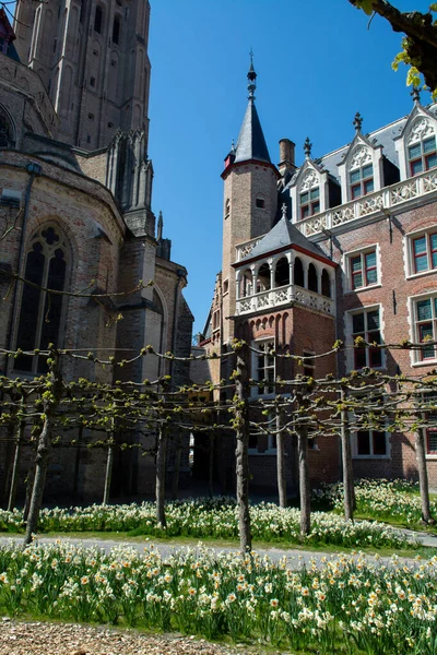 Abril 2021 Brujas Bélgica Caminando Por Las Calles Medievales Brujas — Foto de Stock