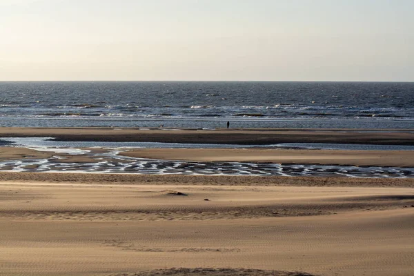 Żółta Piaszczysta Plaża Małym Belgijskim Miasteczku Haan Lub Coq Sur — Zdjęcie stockowe