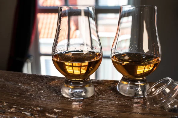 Drame Whisky Écossais Single Malt Servi Dans Verre Dégustation Avec — Photo