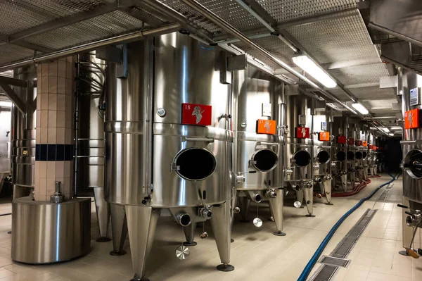 Traditional Champagne Sparkling Wine Making Process Steel Tanks Underground Caves — Fotografia de Stock