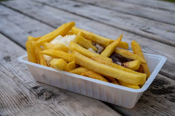 Portion French Fried Potato Chips Curry Mayonnaise Sauce Onion Wooden — Stock Photo, Image