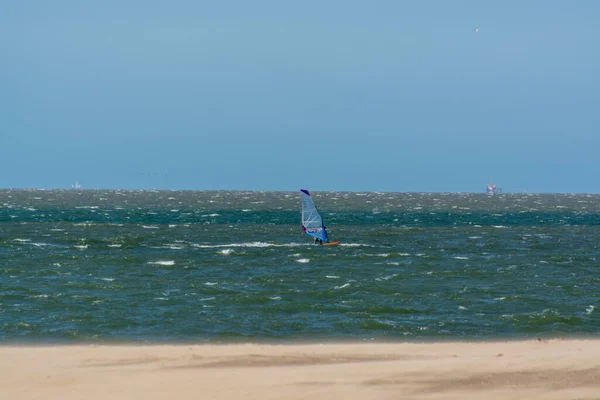 晴れた日 ゼーラント州 オランダのルネッセの広い白い砂浜の北の海のビーチで見る — ストック写真