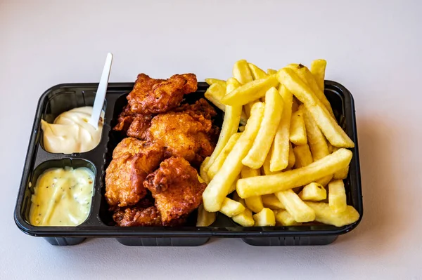 Comida Rua Holandesa Porção Batatas Fritas Francesas Pedaços Frito Filé — Fotografia de Stock