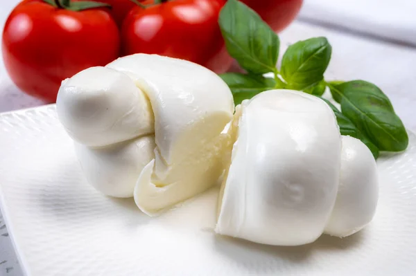 Queso Mozzarella Blanco Suave Del Sur Italia Hecho Leche Vaca — Foto de Stock