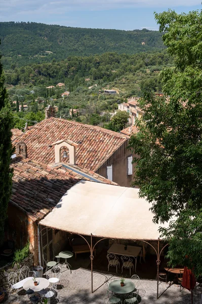 Uitzicht Bergklif Oude Huizen Groene Vallei Het Afgelegen Middeleeuwse Dorpje — Stockfoto