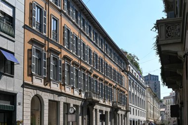 Milano 'nun merkezi, Brera bölgesi, alışveriş alanı, Duomo kilisesi, mimari ayrıntılar, dar sokaklar, Milano, Lombardiya, İtalya