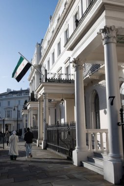 Zarif beyaz konaklar ve klasik mimari Belgrave, Londons 'da gezerken prestijli ve sakin İngiltere' de