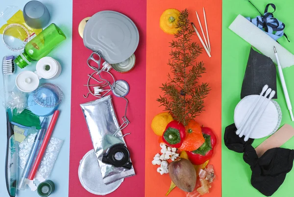 Afval scheiding concept, 4 soorten vuilnis, cposeup — Stockfoto