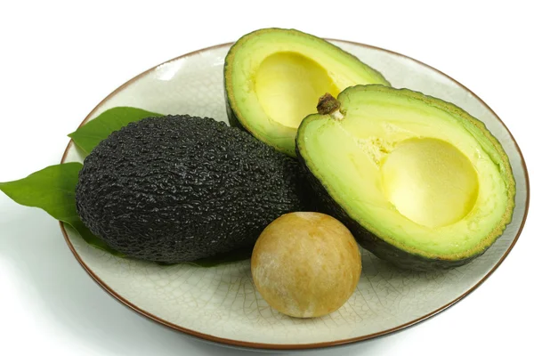 Groene verse avocado — Stockfoto