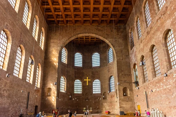 特里尔 2020年7月20日 曾是罗马圣殿的特里尔福音派教堂的内部 — 图库照片