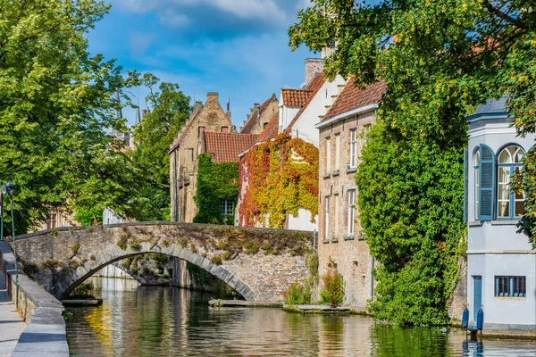Belçika, Bruges 'ün güzel kanalı
