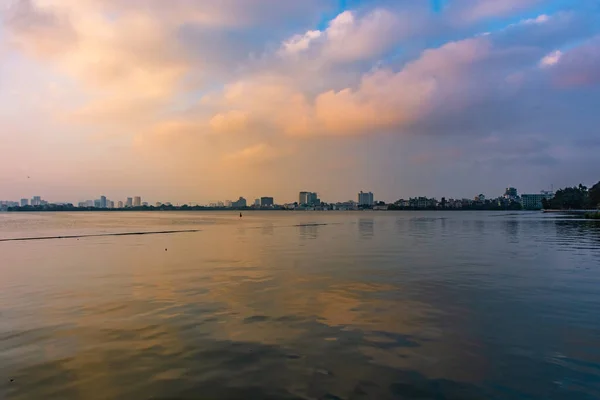 Hanoi Vietnam Januari 2020 Zonsondergang Boven Het Westelijke Meer — Stockfoto
