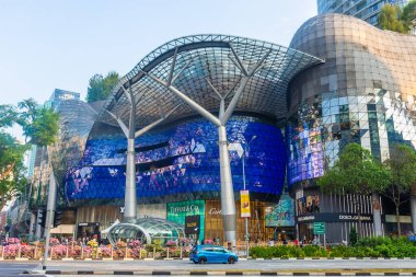 SINGAPORE, 3 EKİM 2019: Orchard Yolu 'nda modern mimari