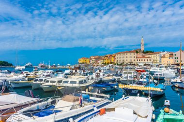 ROVINJ, CROATIA, 14 AĞUSTOS 2019: Rovinj Limanı