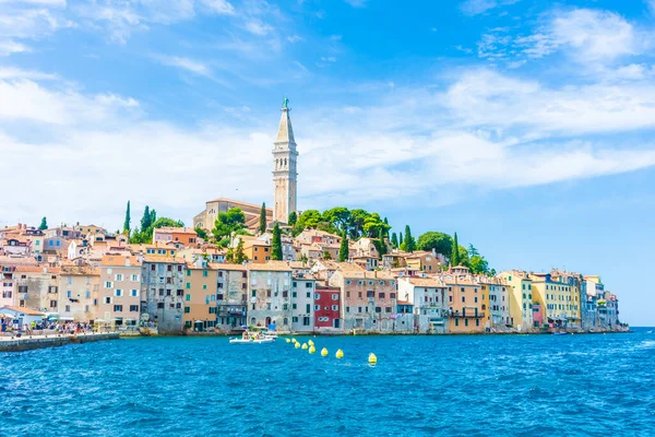 Hırvatistan 'ın Rovinj eski kentinin güzel manzarası