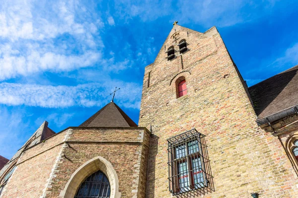 Красивая Церковь Брюгге Бельгия — стоковое фото