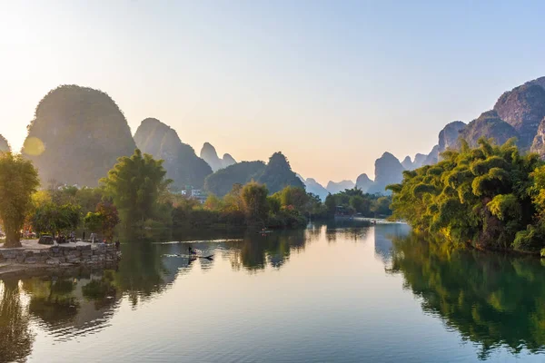 Yangshuo China December 2019 Beautiful Sunset Yulong River Yangshuo Guilin — Stock Photo, Image