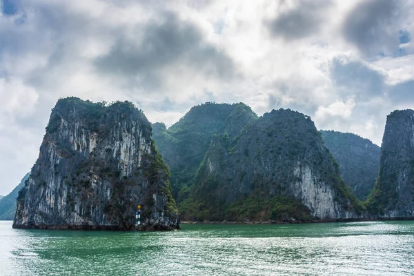 Vackert Landskap Long Bay Vietnam — Stockfoto