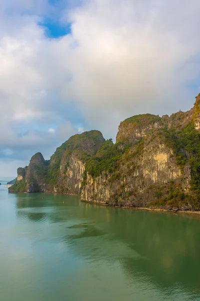 Gyönyörű Partjai Long Bay Vietnam — Stock Fotó