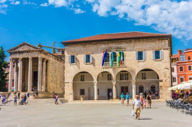 PULA, CROATIA, 9 AĞUSTOS 2019 Belediyenin ana meydanı