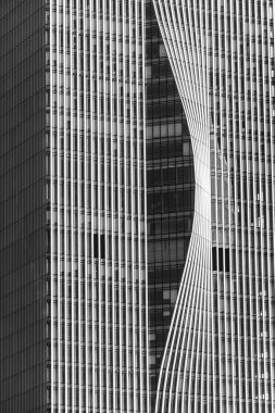 ŞENZHEN, ÇİN, 02 HAZİRAN 2020: Çevresel sürdürülebilirliğin sembolü olan Shenzhen iş bölgesinin çarpık gökdeleni