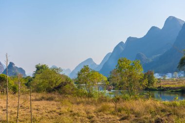 LUCERNE, SWitness ZERLAND, 8 AĞUSTOS 2020: Kapellbrucke Köprüsü 'nün güzel manzarası