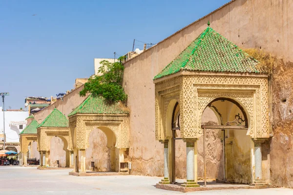 Meknes pazar meydanının duvarları, Fas