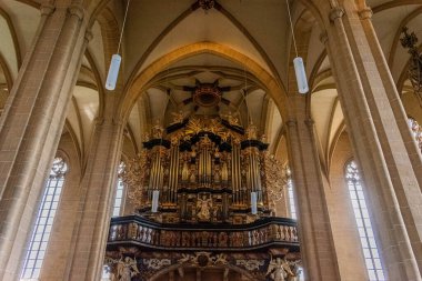 ERFURT, Almanya, 28 HAZİRAN 2020: Erfurt Katedrali İçi