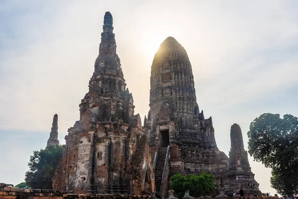 Hermosa Puesta Sol Sobre Templo Wat Chaiwatthanaram Ayutthaya Tailandia — Foto de Stock