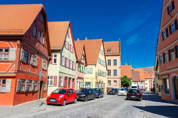 Dinkelsbuhl Niemcy Lipiec 2020 Ulica Kolorowe Domy Historycznym Centrum — Zdjęcie stockowe