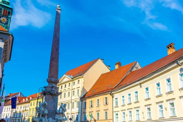 Slovenya Nın Ljubljana Kentinin Tarihi Merkezinde Bulunan Obelisk — Stok fotoğraf