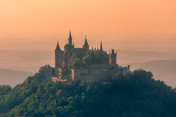 Het Kasteel Hohenzollern Een Heuvel Duitsland — Stockfoto