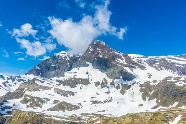 Talya Fransa Arasındaki Sınırın Karlı Dağlarının Alp Manzarası — Stok fotoğraf