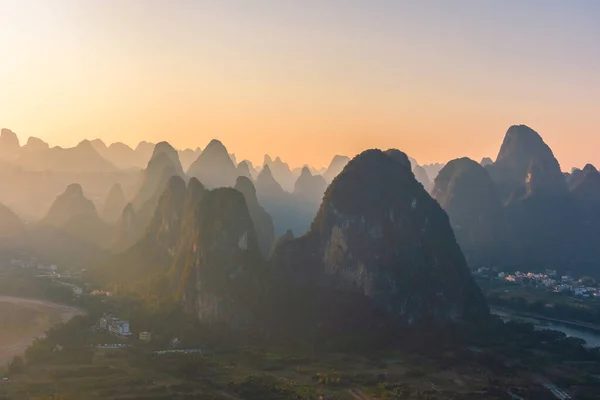 Incredibile Tramonto Sul Paesaggio Carsico Xingping Guilin Cina — Foto Stock