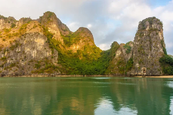 Schöne Ufer Der Long Bay Vietnam — Stockfoto