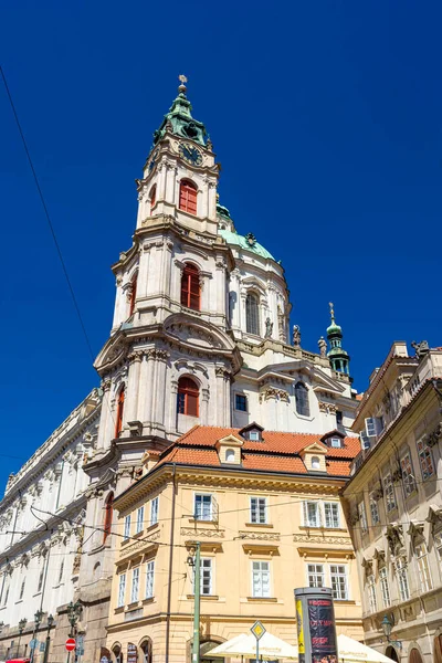 Vacker Kyrka Prag Tjeckien — Stockfoto