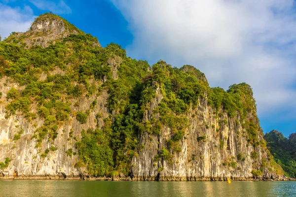 Vackert Landskap Long Bay Vietnam — Stockfoto