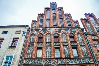 TORUN, POLAND, 18 AĞUSTOS 2018: Şehrin tarihi mimarisi