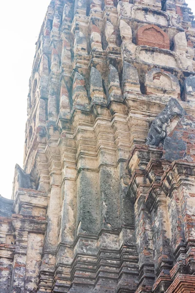 泰国Ayutthaya的Wat Chaiwattanaram寺的美丽景色 — 图库照片