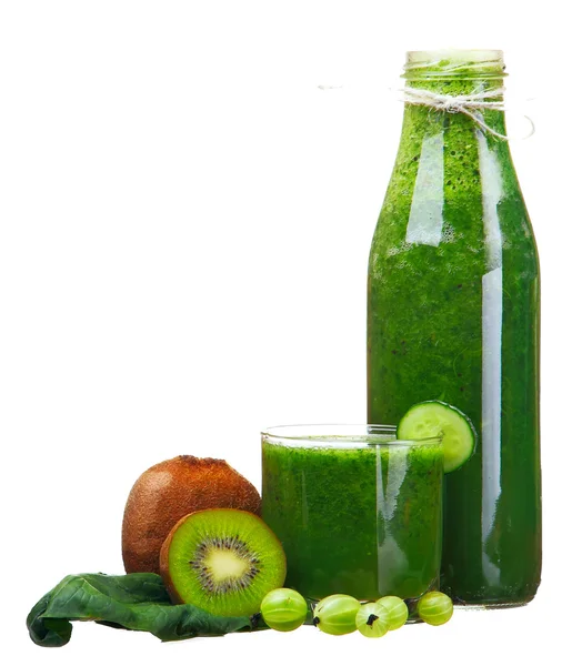 Botella con batido verde (espinacas, kiwi, manzana, grosella). Es —  Fotos de Stock
