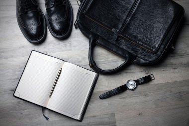 Lüks kalem ve erkekler accserorise notla