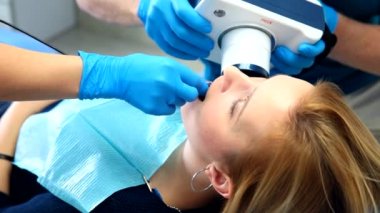 diş hekimi davranır diş, x-ışını