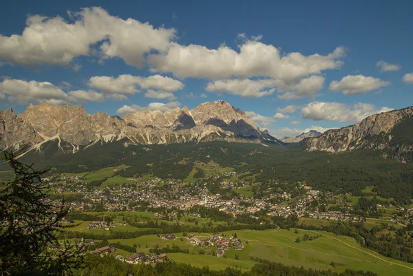 Доломітові Альпи природи Італії — стокове фото