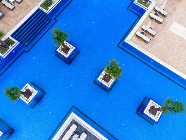 Aerial View Luxury Outdoor Swimming Pool Deck Chairs — Stock Photo, Image