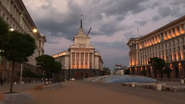 Sofias Centrum Natten Bulgarien Ordförandeskapets Ministerrådets Och Det Tidigare Kommunistpartiets — Stockvideo