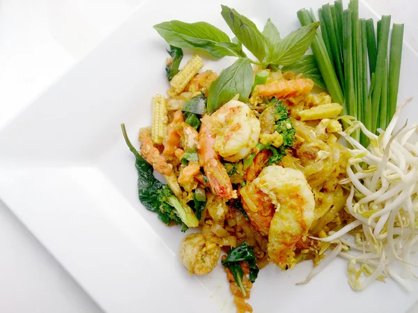 Almohadilla Estilo Fideos Tailandeses Con Curry Verde Gambas Estilo Comida — Foto de Stock