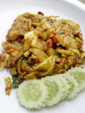Fried noodle ile yeşil köri ve karides padthai tarzı, Tayland Gıda.