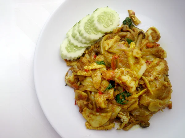 Fried noodle ile yeşil köri ve karides padthai tarzı, Tayland Gıda.